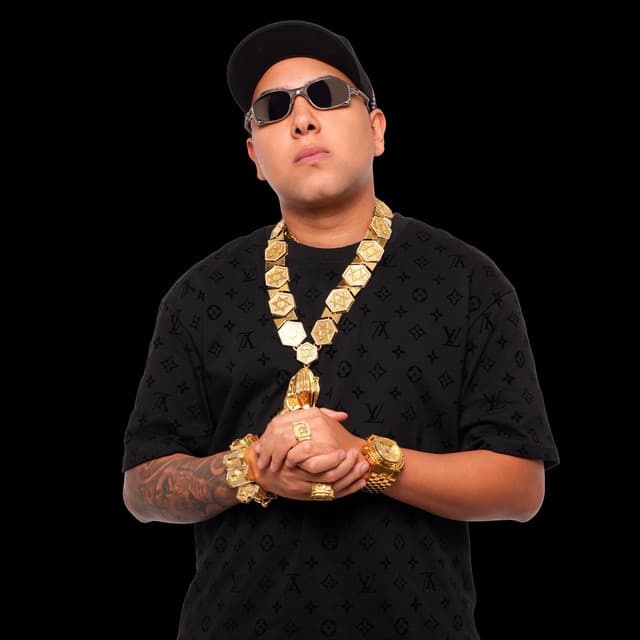 Dj Guuga artist profile image