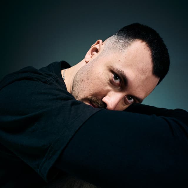 Marlon Hoffstadt artist profile