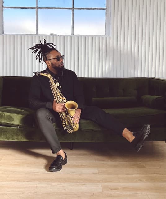 Vandell Andrew artist profile image