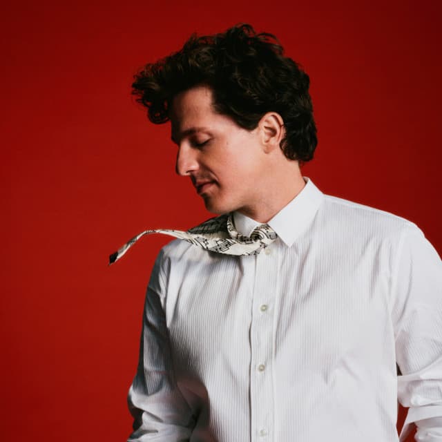 Charlie Puth's artist profile image