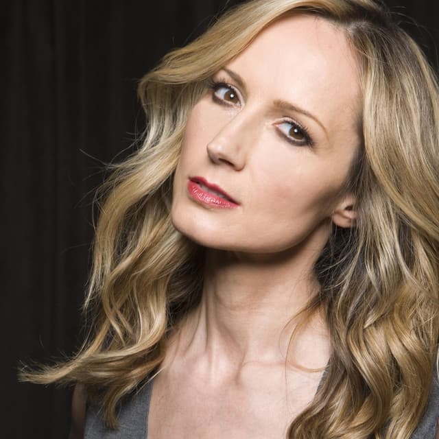 Chely Wright artist profile image