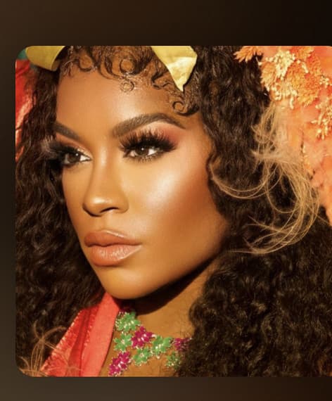 Ester Dean artist profile image