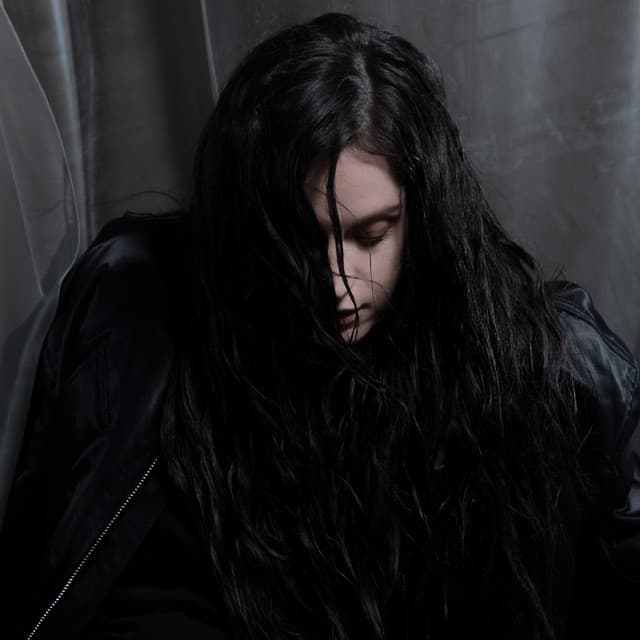 Clara La San artist profile image