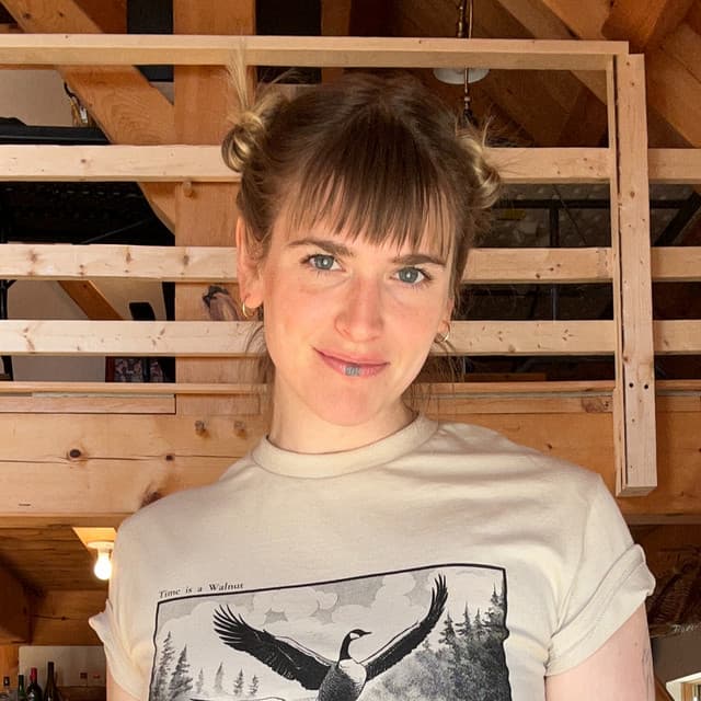 Hannah Mohan artist profile image