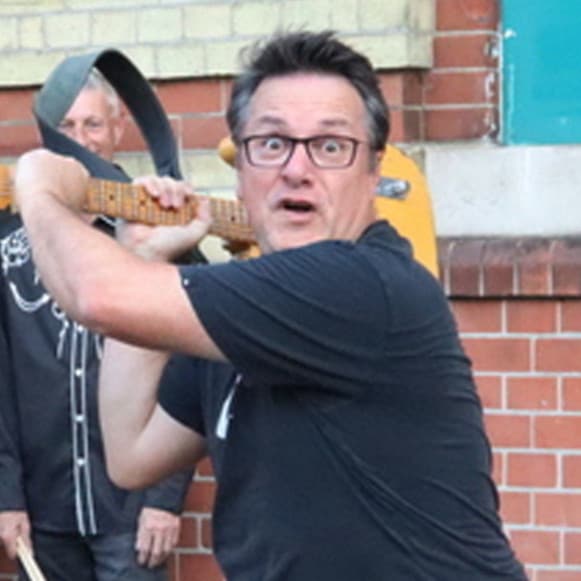 Tenderhooks artist profile image