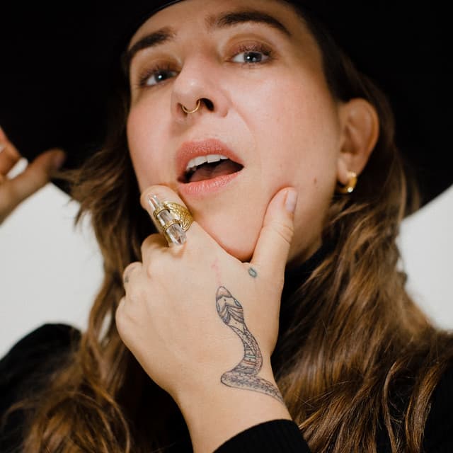 Serena Ryder artist profile image