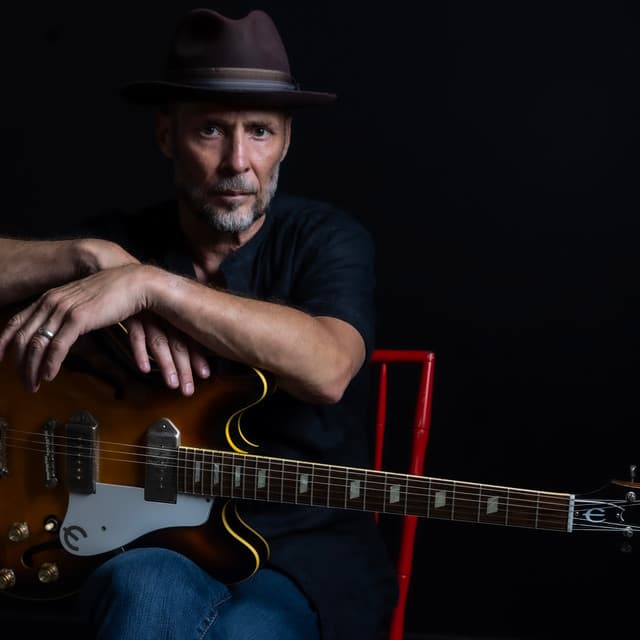 Paul Thorn's artist profile image