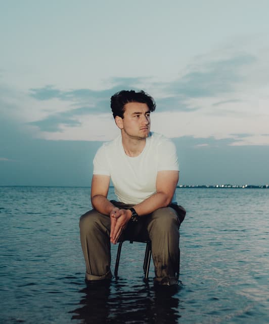 Tom Auton's artist profile image