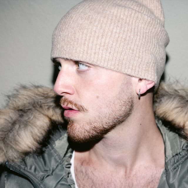 Bazzi artist profile image