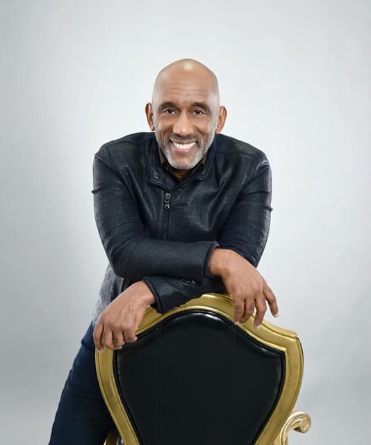 Tim Bowman artist profile image