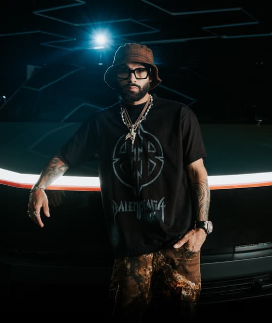 Alex Rose artist profile image