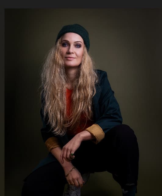 Anika Nilles profile