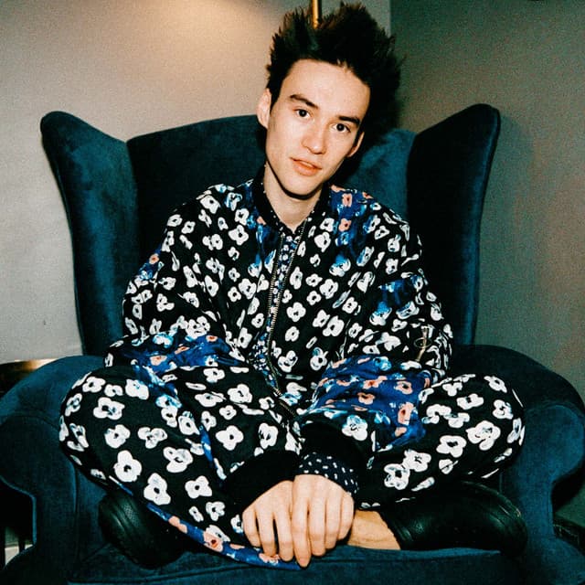 Jacob Collier's artist profile image