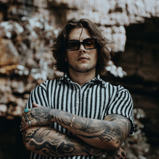 Dillon James's artist profile image