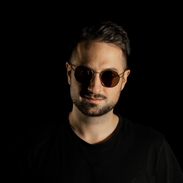 Mark Dekoda artist profile image