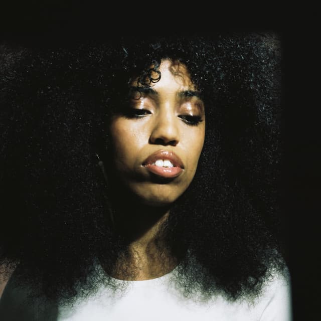 Amber-Simone artist profile image