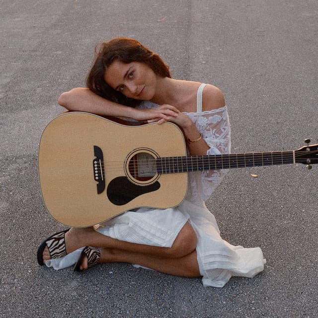 Lila Dupont artist profile image