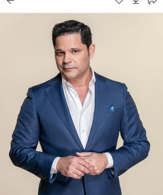 Rey Ruiz's artist profile image