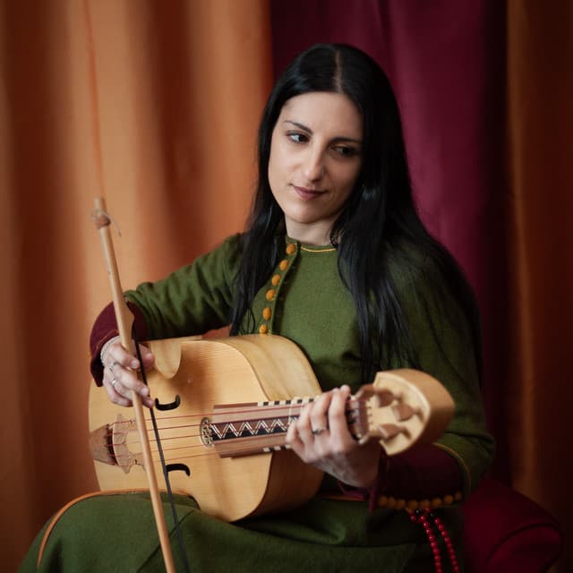 Roxane Genot artist profile image