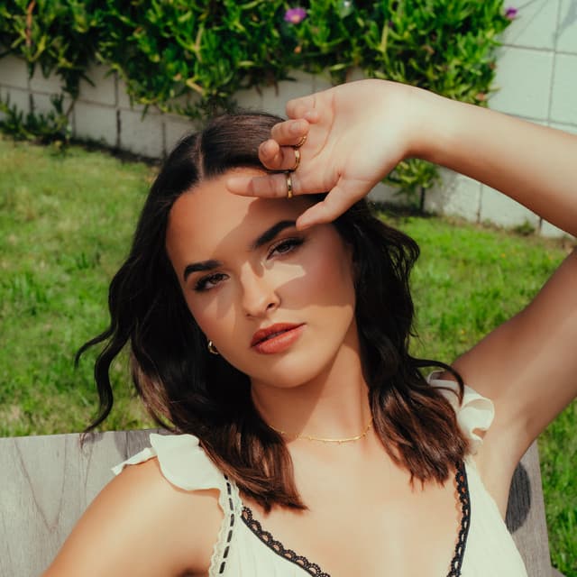 Jenna Raine artist profile image