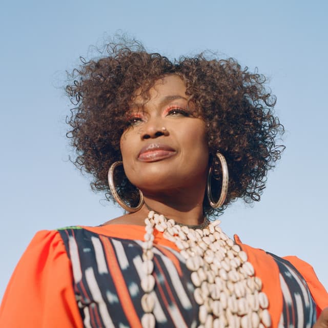 Oumou Sangaré artist profile image