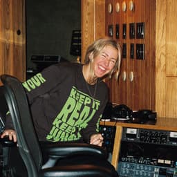 Ellie Goulding's artist profile image
