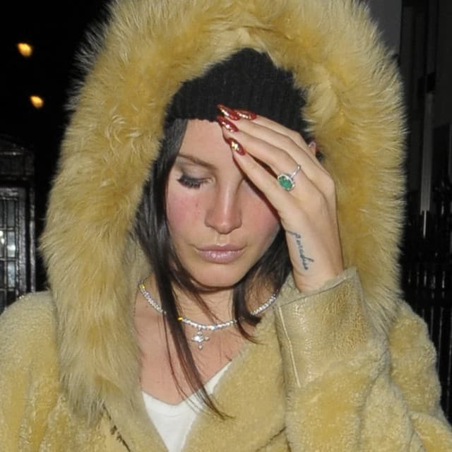 fan7asy artist profile image