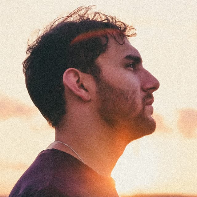 Mikolas artist profile image