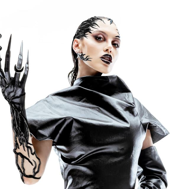 Sara Landry's artist profile image
