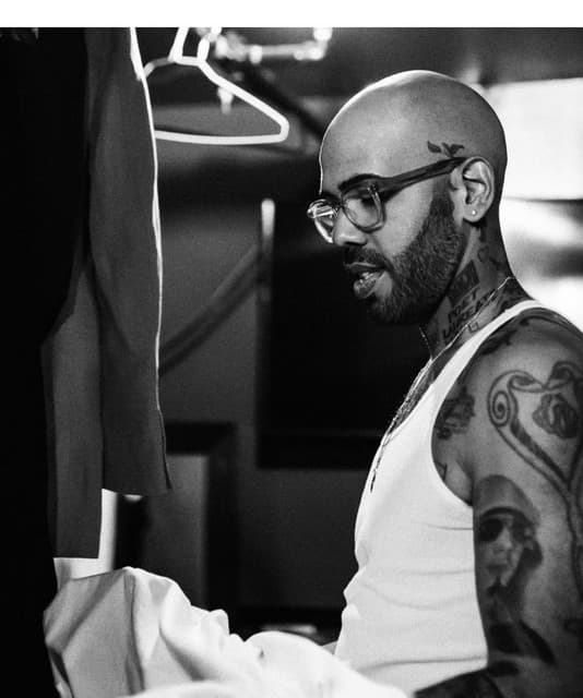 STS artist profile image