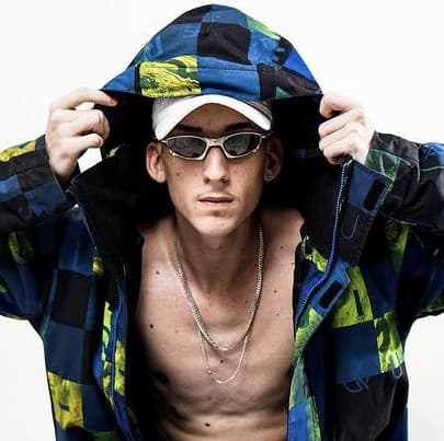 DJ MAVICC artist profile image