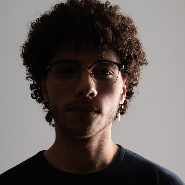 Sebastian Sellares artist profile image