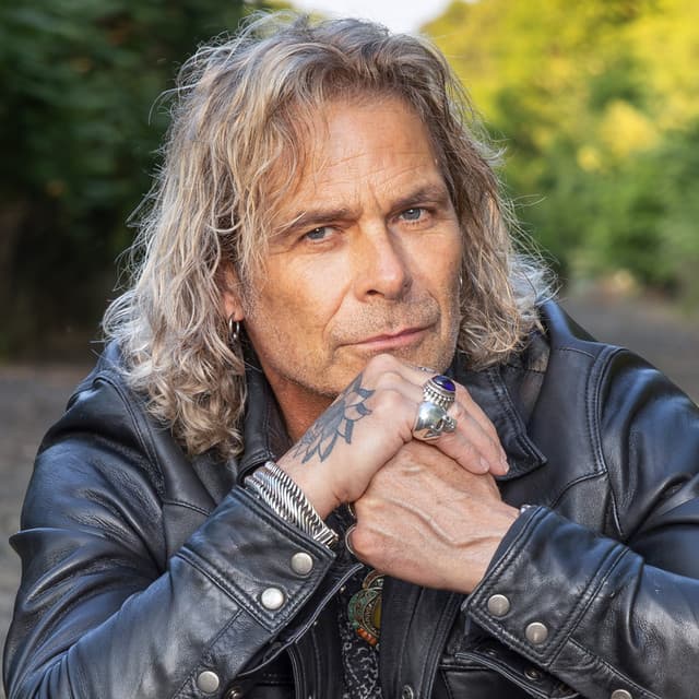 Mike Tramp artist profile