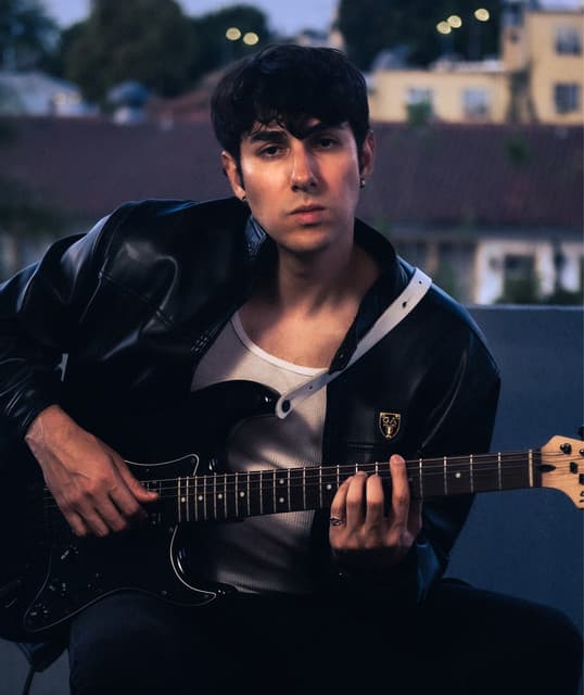 Rauly artist profile image