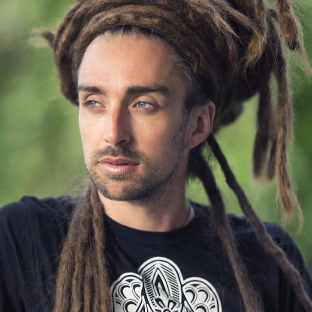 E.N Young artist profile image