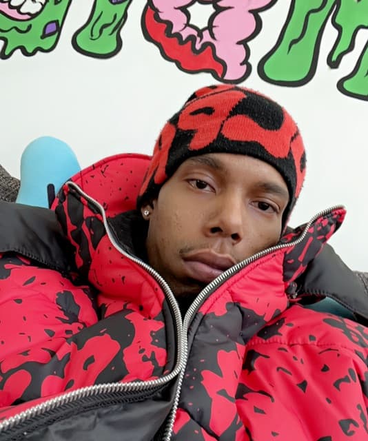 BeezyB artist profile image