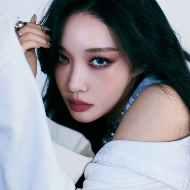 CHUNG HA artist profile image