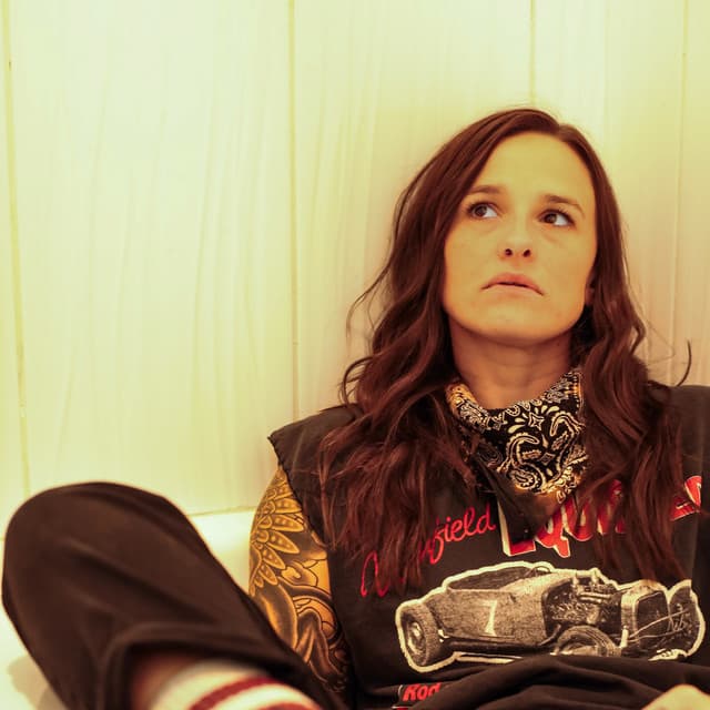 Emily Wolfe artist profile