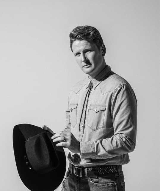 Alexander Acha artist profile image