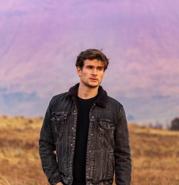 Daniel Docherty artist profile image