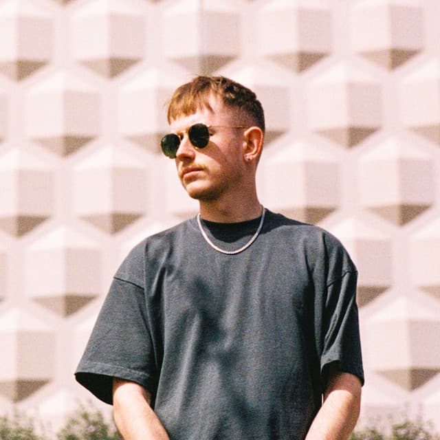 Alexander Flood artist profile image