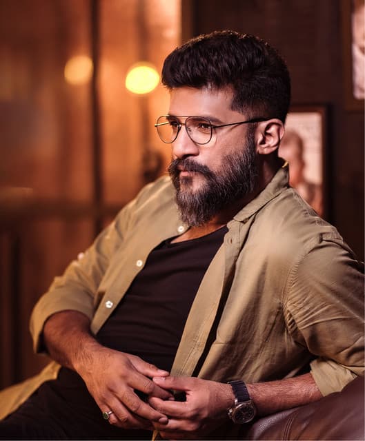 Vijay Yesudas artist profile image