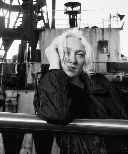 Edie Bens artist profile image