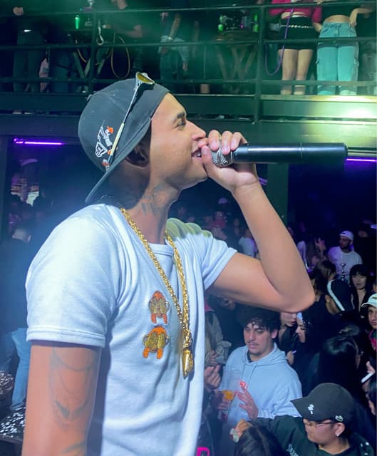 MC Pett artist profile image