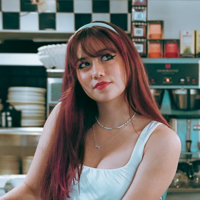 Sierra Sikora artist profile image