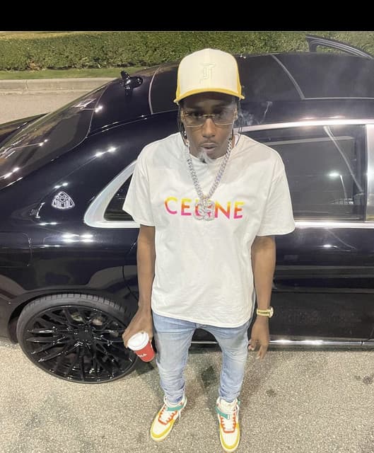 Why G artist profile image