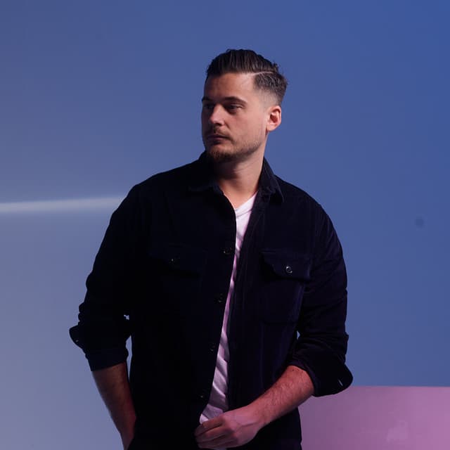 Lucas Estrada artist profile image