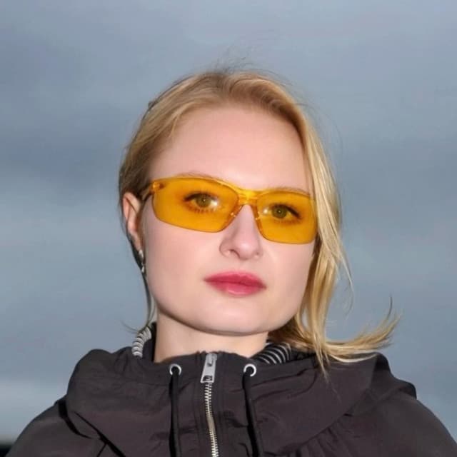 Låpsley artist profile