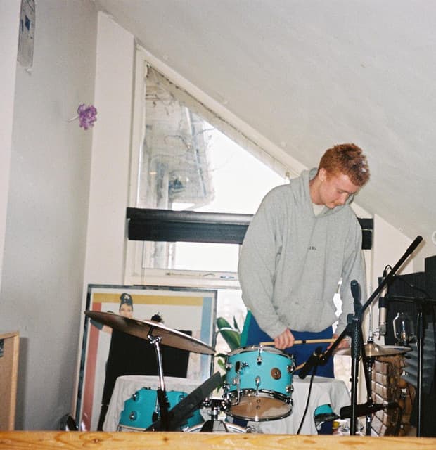 Brién artist profile image