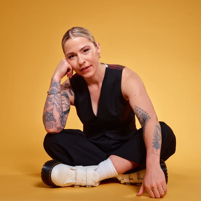 Lucy Spraggan's artist profile image